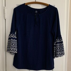 St. John’s Bay women’s navy blue top, 60/40 cotton-polyester blend